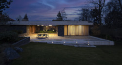 Villa Lamella v noci (Villa Lamella, A69 architekti)