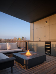 Rodinný dům a sídlo firmy Eko Modular hned vedle sebe - vše z modulů.