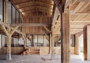 Thomas Kröger Architekten, rekonstrukce stodoly ve Fergitz, foto