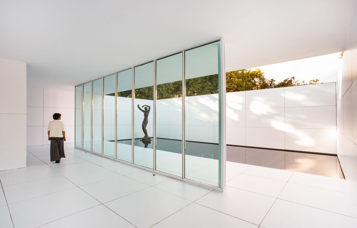 Mies Missing Materiality