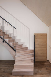 Rodinný dům v Kyjích, Prodesi/Domesi