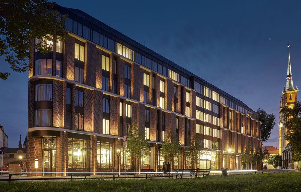 Hotel Bridge, Vratislav, FORUM architekci - foto