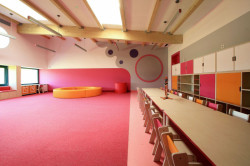 XYstudio, Kindergarten Yellow Elephant – foto