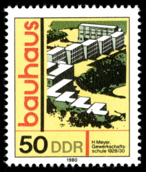 Poštovní známka Východního Německa s ilustrací Meyerovi stavby ADGB v Bernau