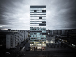 První výšková obytná budova ve Švýcarsku (Philipp Brühwiler Architect, B125 Baarerstrasse, Zug)