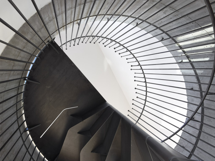 Budova Komunardů XXXV od architekta Stanislava Fialy