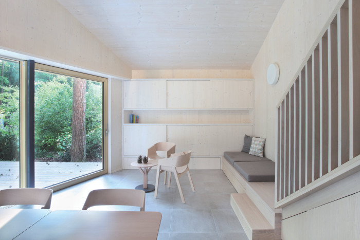 NOVATOP SOLID se používají na nosné a nenosné stěny, příčky, popř. stropy, zejména tam, kde je požadována pohledová kvalita interiéru.