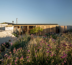 Rodinný dům s atriem, SENAA architekti / Václav Navrátil, Jan Sedláček