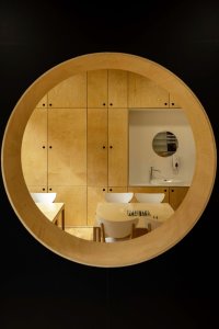Najdeme tu řadu autorských detailů. (Nízkoprahový klub Relax, atakarchitekti)