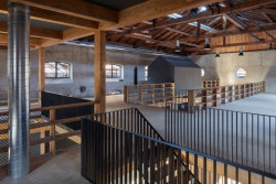 Uvnitř kotelny (konverze Kotelny a Uhelného mlýna, Atelier Hoffman)