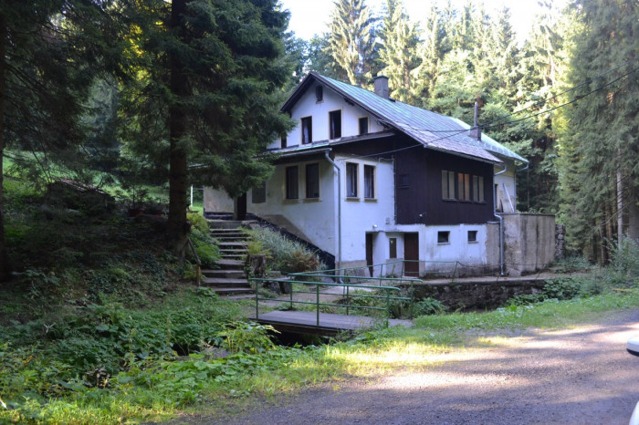 Rekonstrukce chalupy v Jizerských horách, původní stav, SENAA architekti