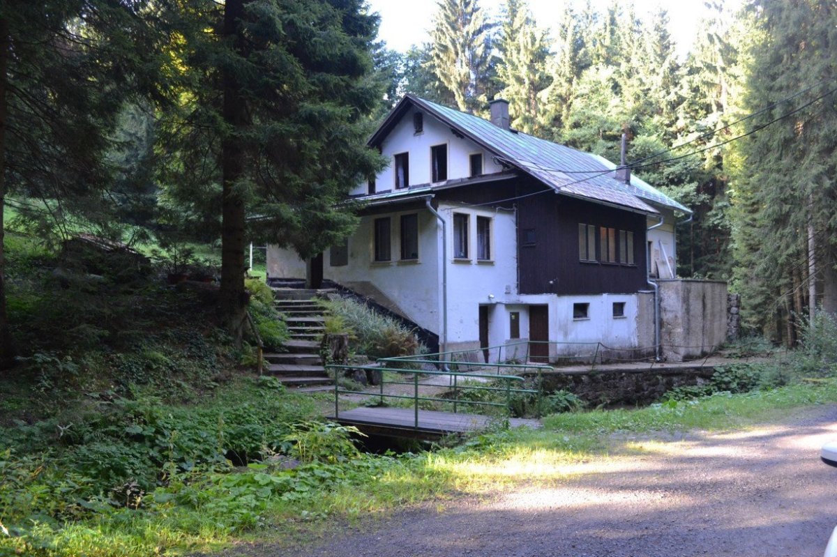 Rekonstrukce chalupy v Jizerských horách, původní stav, SENAA architekti