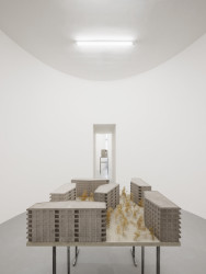 Výstava Dům v domě v Domě umění České Budějovice