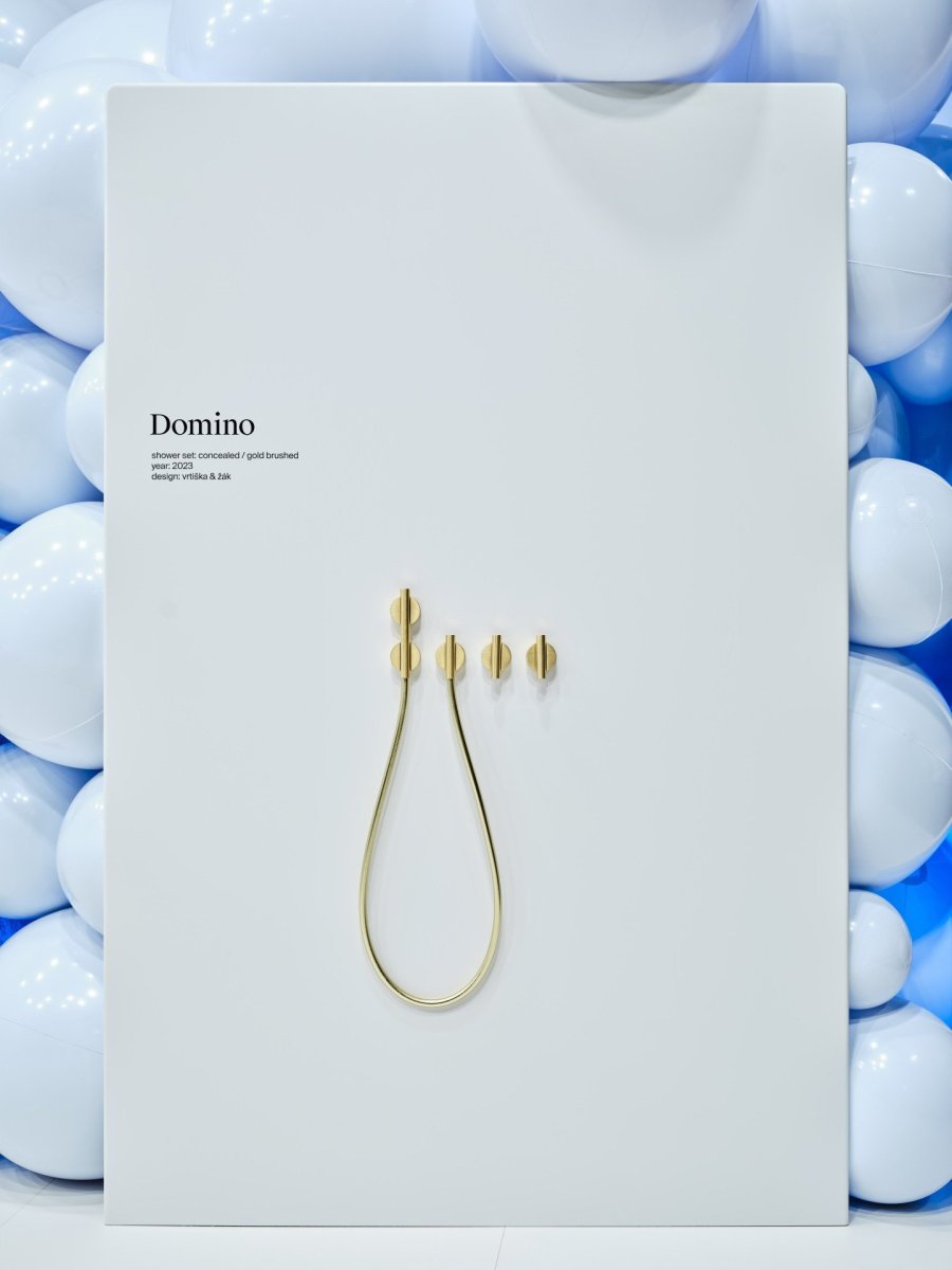 Česká společnost Ravak se prezentuje na milánském Salone del Mobile. Jejich ambientní, vizuálně atraktivní expozici navrhlo renomované autorské duo Vrtiška & Žák.