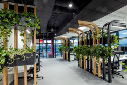 Kancelářské prostory firmy PVK Brno se svítidly Vali80.