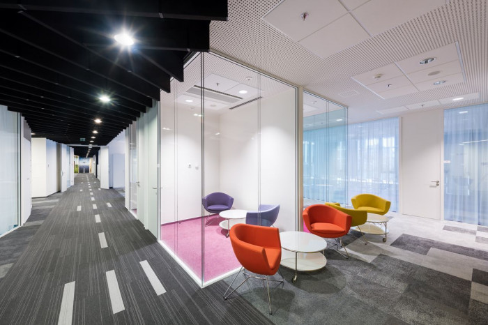 monom, Kanceláře firmy BlueLink – foto