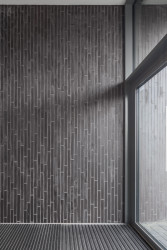 Kler salon v Katovicích, použitý materiál: LFP.Black heart (LF05)