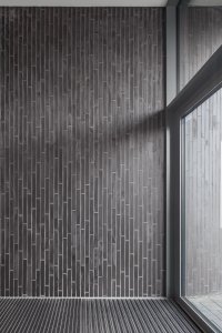 Kler salon v Katovicích, použitý materiál: LFP.Black heart (LF05)