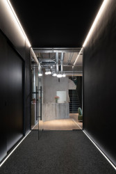 Přestavba budovy na sídlo firmy Raynet v Ostravě-Porubě od studia Ark