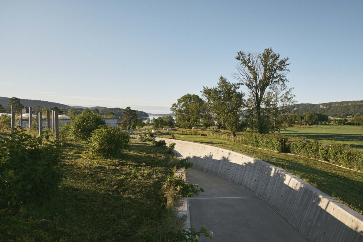 Luxusní vila z betonu od dánských CF Møller Architects
