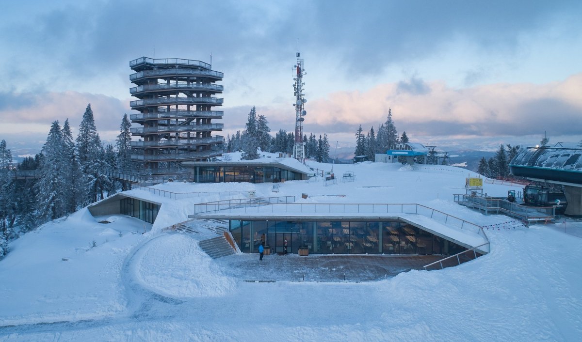 Zázemí rekreačního areálu Bachledka, Compass architekti/ Juraj Benetin, Matej Grébert, Roman Janata