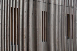 Architekti využili v místě běžné materiály