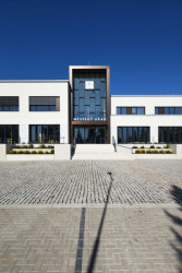 Radnice a kulturní dům Chlumec, Ondřej Tuček, Viktor Tuček - foto