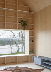 Obývací pokoj (Víkendový dům nad přehradou, NOIZ architekti)