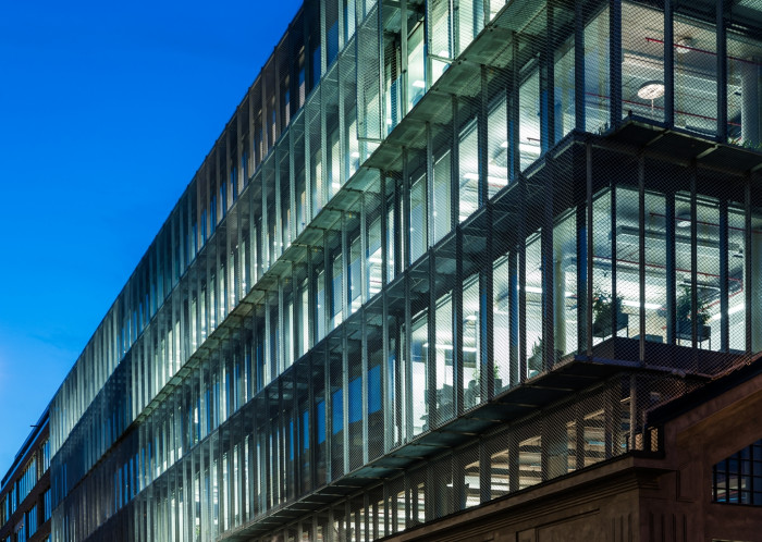 FIVE, QARTA architektura.