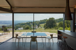 Rodinný dům na Rašovce od Atelieru SAD s.r.o. a interiérové designérky Ivety Zachariášové