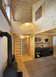 Útulna ve stodole ve Velkém Újezdu od Atelieru Pelcl