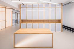 Pohled do interiéru Panelárny (Ateliér v panelárně od A8000)