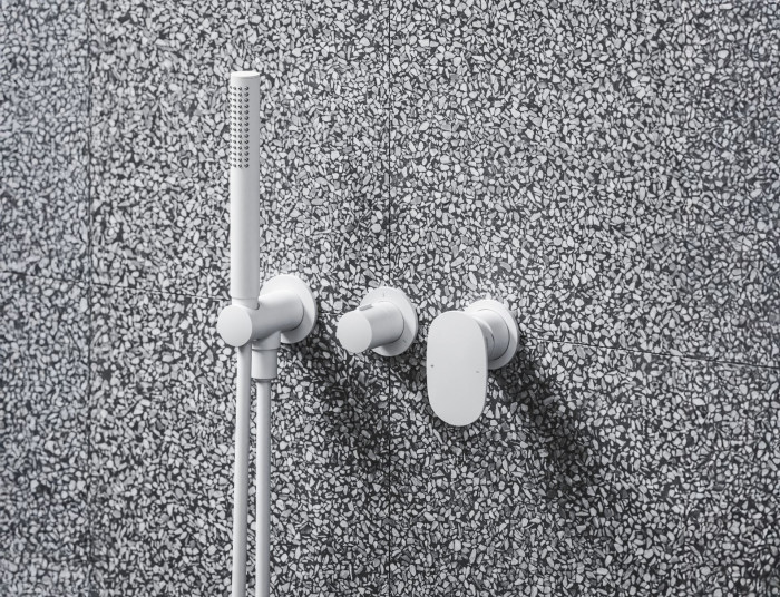 Podomítková 2cestná baterie Spring, se sprchovým setem; od Ravaku