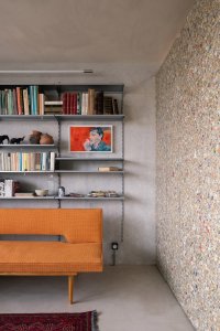 Papundekl architekti - Tři boxy z Packwallu v otevřeném prostoru: Rekonstrukce bytu v Praze-Proseku