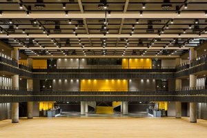 Atelier 8000, Interiér multifunkční haly Forum Karlín - foto
