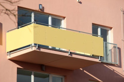 Uplatnění fasádních desek Cembrit Raw na balkónových konstrukcích - foto