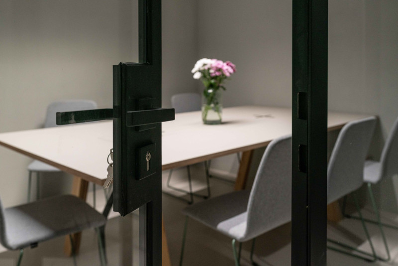 Ocelové systémy Steel Design jsou kombinací subtilních profilů a velkých prosklených ploch propouštějících do prostoru maximum světla.