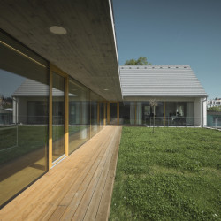 Sídlo firmy RenoEnergie, ov-a (Opočenský Valouch architekti)