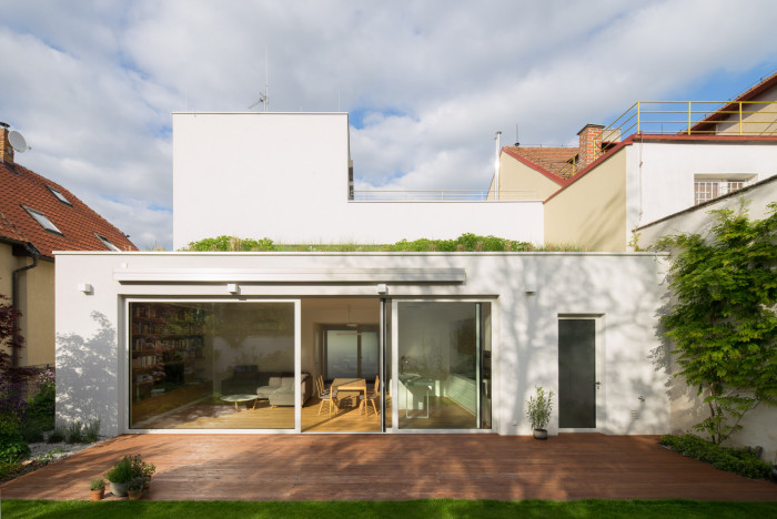 Rodinný dům v Praze-Zbraslavi, Mimosa architekti