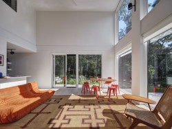 Víkendový dům z kontejnerů, MB Architecture.