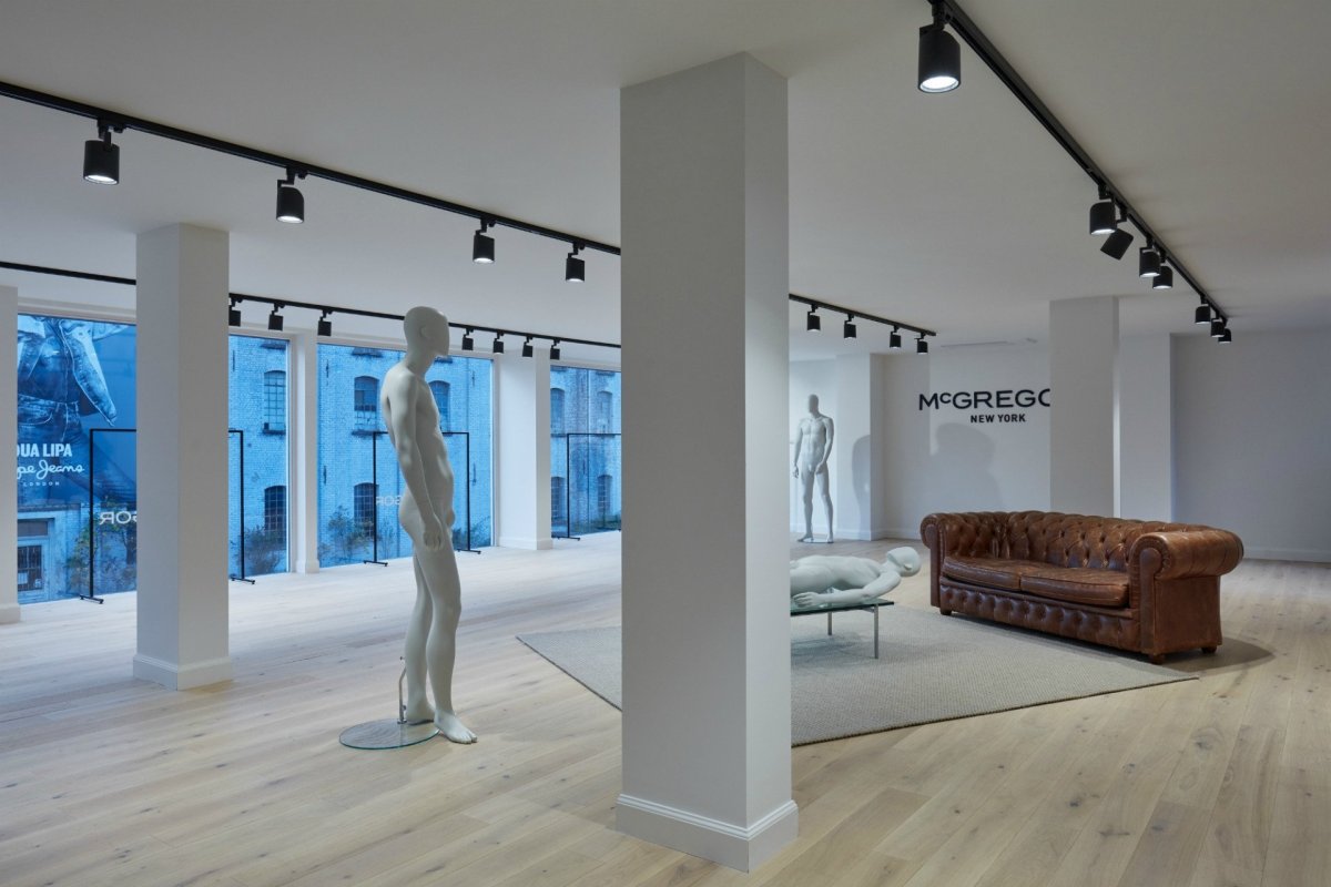 Showroom firmy GAB, Ark-shelter / Martin Mikovčák