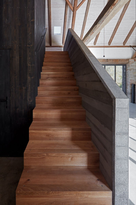 Lenka Míková, rekonstrukce usedlosti v Jižních Čechách