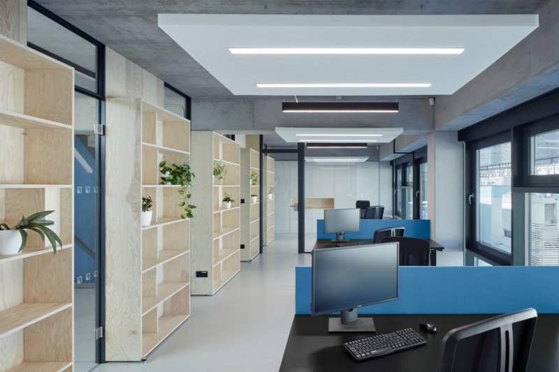 Výrobní a administrativní objekt firmy Pilana Karbid v Hulíně, Ellement architects