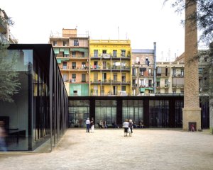 RCR Arquitectes, knihovna Sant Antoni – Joan Oliver, středisko pro seniory a zahrady Cándida Péreze, 2007, Barcelona, Španělsko, foto