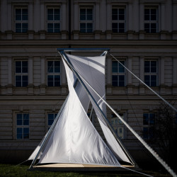 Kaple od studentů brněnské fakulty architektury