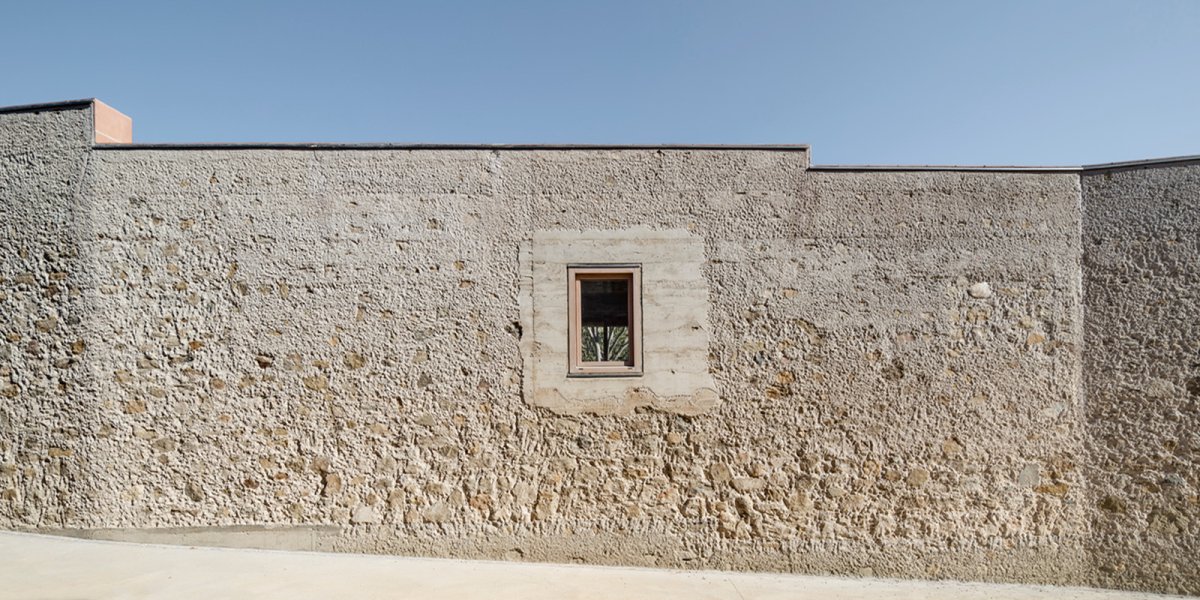 House 1413 od studia HARQUITECTES