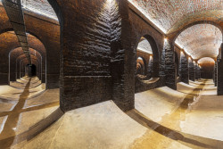 Nejstarší cihelný vodojem z roku 1874. (Rekonstrukce areálu vodojemů na Žlutém kopci v Brně, David Prudík architekti)