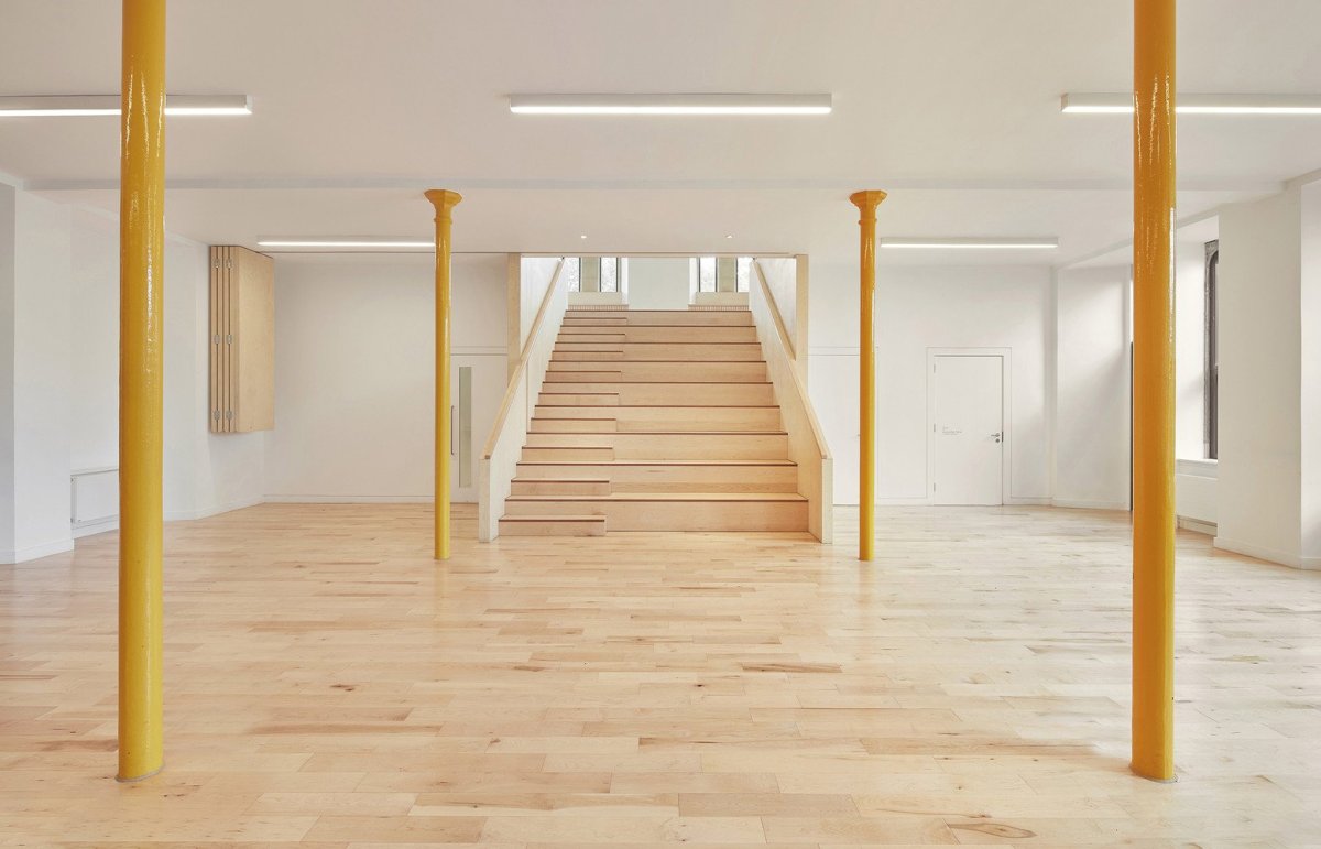 Greyfriars Charteris Center v Edinburghu od studia Konishi Gaffney Architects