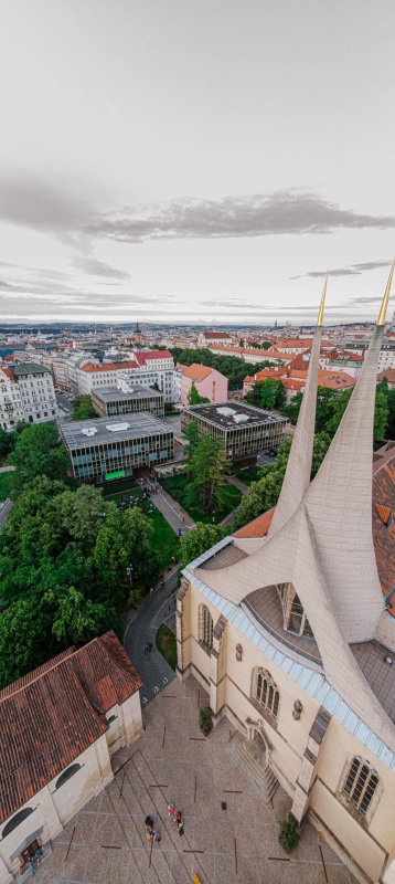 Praha plánuje nový park a opravu areálu Emauzy