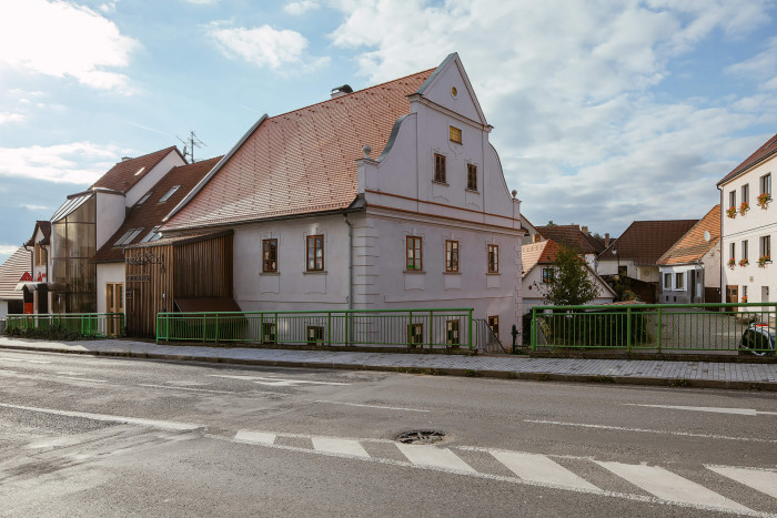 Čajovna v historickém domě v Blatné od studia DEBYT